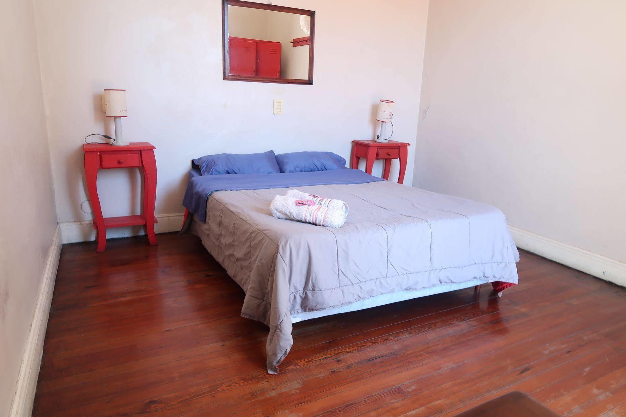 Hostel Inn Buenos Aires Exterior photo